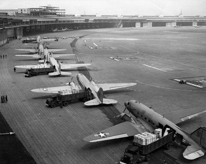 Воздушный мост: как в 1948 году Западный Берлин снабжали с неба